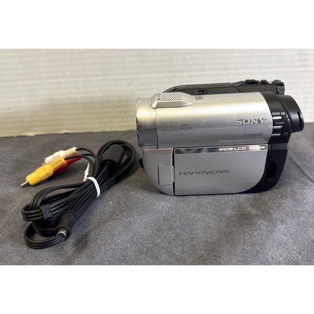 Sony HandyCam DCR-DVD610 Mini DVD Hybrid Camcorder-untested, No Charger, Battery